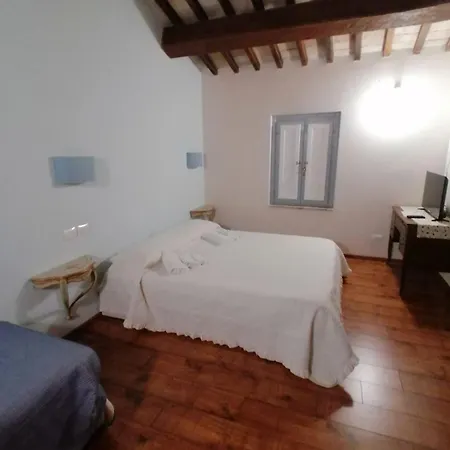 Casale Antonella *