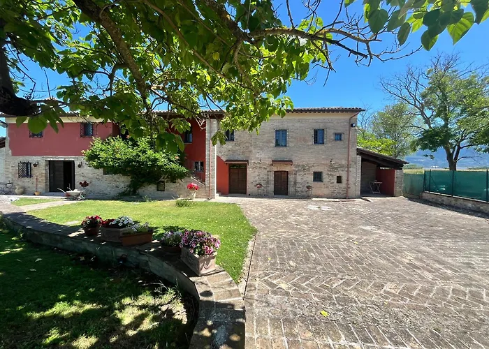 Casale San Francesco D'assisi Apartmán *